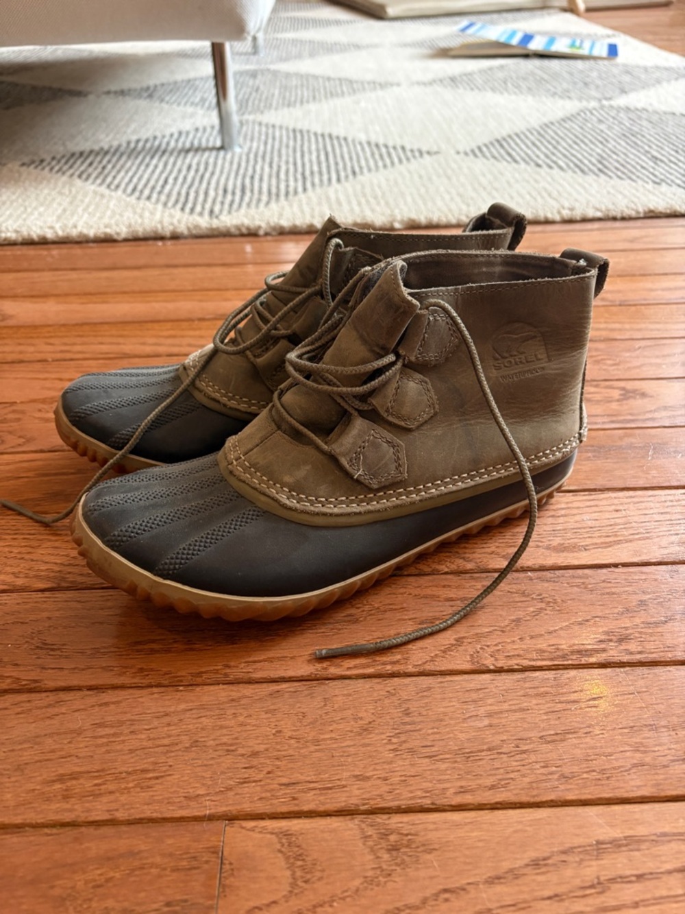 Sorel Women's Two-Tone Lace Up Duck Boots